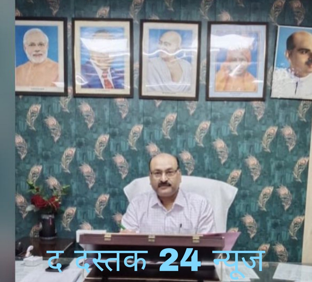 फर्रुखाबाद:पुरुष परिवार नियोजन में निभाएं अपनी सक्रिय भूमिका समझें अपनी जिम्मेदारी-सीएमओ