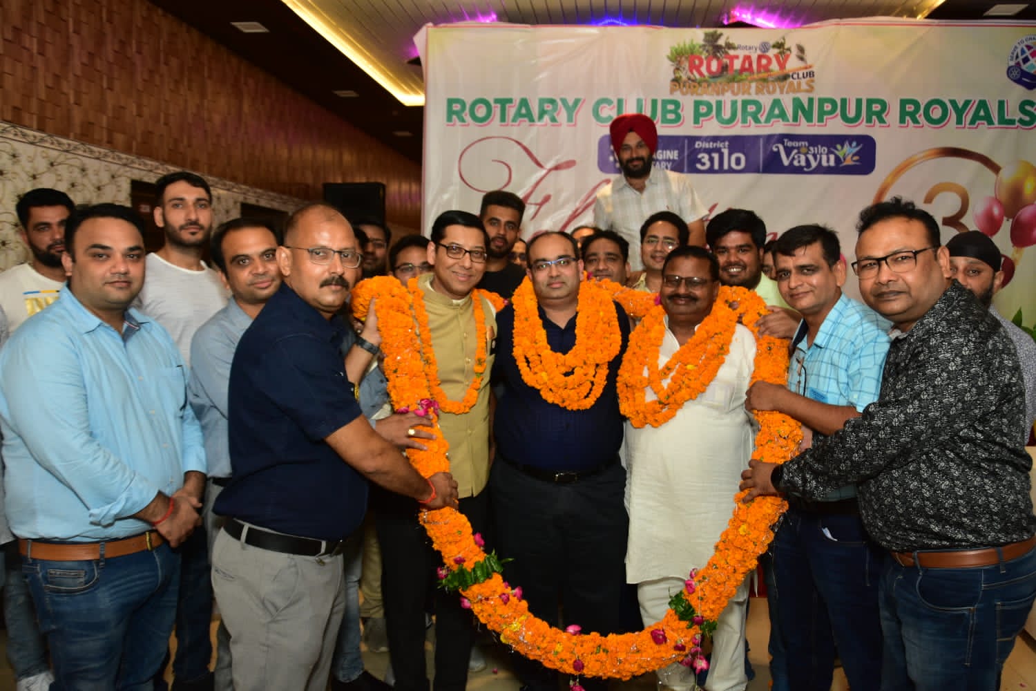 पीलीभीत :पूरनपुर रोटरी क्लब रॉयल्स ने धूमधाम से मनाया तीसरा स्थापना दिवस, मंडल अध्यक्ष का हुआ भब्य स्वागत