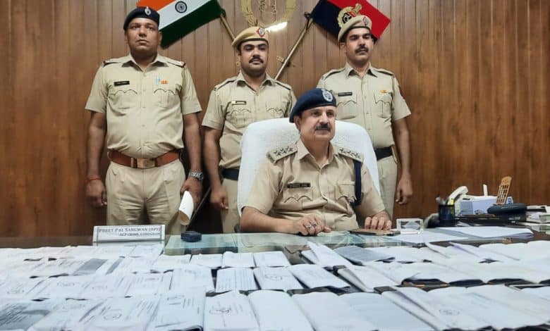 गुरुग्राम:गुम हुए 106 मोबाइल को गुरुग्राम पुलिस ने असल मालिकों को सौंपा