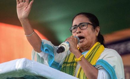 ममता बनर्जी का हुआ पार्थ चटर्जी के गिरफ्तारी मेमो में जिक्र , नाम और मोबाइल नंबर भी शामिल