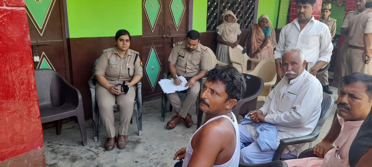 बरेली :दबंग मांग रहा रगंदारी ट्रनी सीओ डा दीपशिखा सिंह ने की जांच