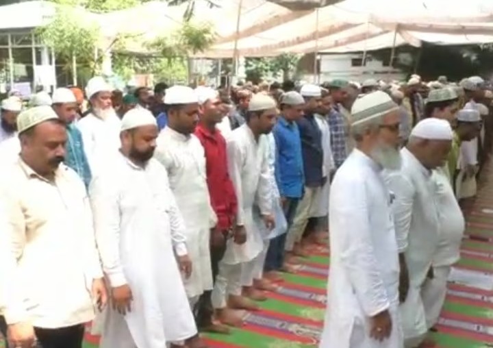 बरेली: सम्पन्न हुई 1356 मस्जिदों मे शांति पूर्ण नमाज, बरेली बनी दिखी छावनी