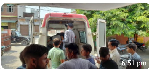 बरेली :कार की टककर से मोटरसाइकल चकनाचूर, चार घायल