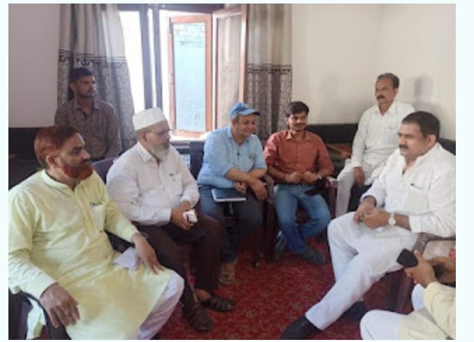 बरेली :बिजली व्यवस्था बुरी तरह चरमराई,विधायक ने सुधार के लिए की बैठक