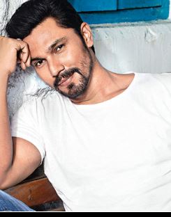 रणदीप हुड्डा के जन्मदिन पर जानें खास, रेस्टोरेंट में काम करने से रणदीप डॉन हुड्डा कहलाने तक