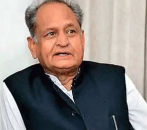 धार्मिक कट्टरता का खतरा है CM गहलोत के बेड़े में
