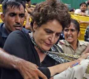 कांग्रेस में गांधी परिवार ने प्रदर्शन से की जान फूंकने की कोशिश, प्रियंका ने बनाया लड़ाकू माहौल