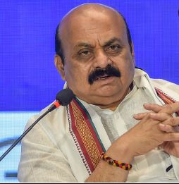कर्नाटक मेंभाजपा कर सकती है बड़े बदलाव, बसवराज बोम्मई ही करेंगे अगुवाई
