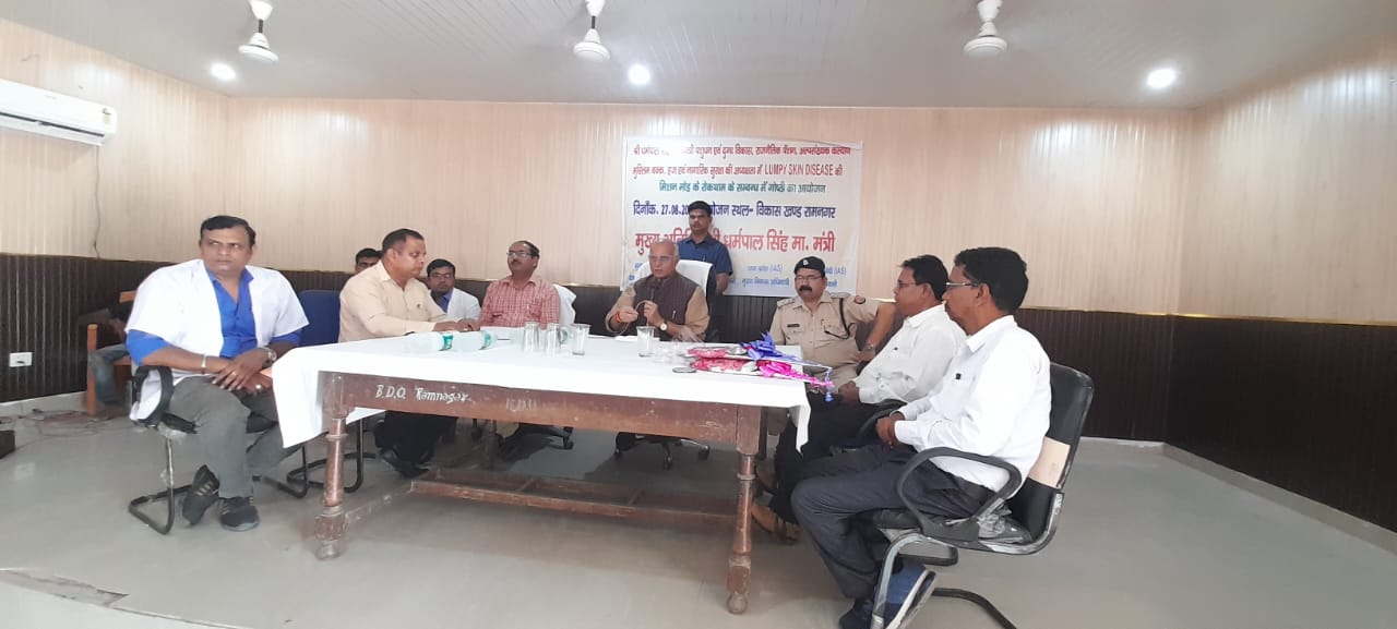 बरेली - बीमारी की रोकथाम के लिए तेजी से कराए टीकाकरण-धर्मपाल सिंह।