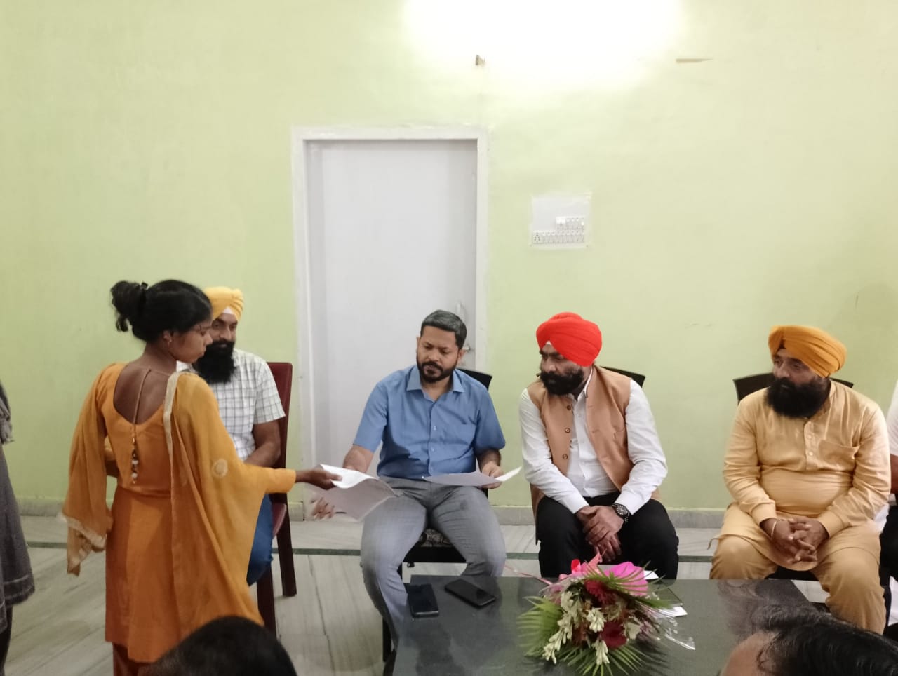 पीलीभीत: सदस्य उ0प्र0 अल्पसंख्यक आयोग की अध्यक्षता में जनपद स्तरीय अधिकारियों के साथ बैठक सम्पन्न।