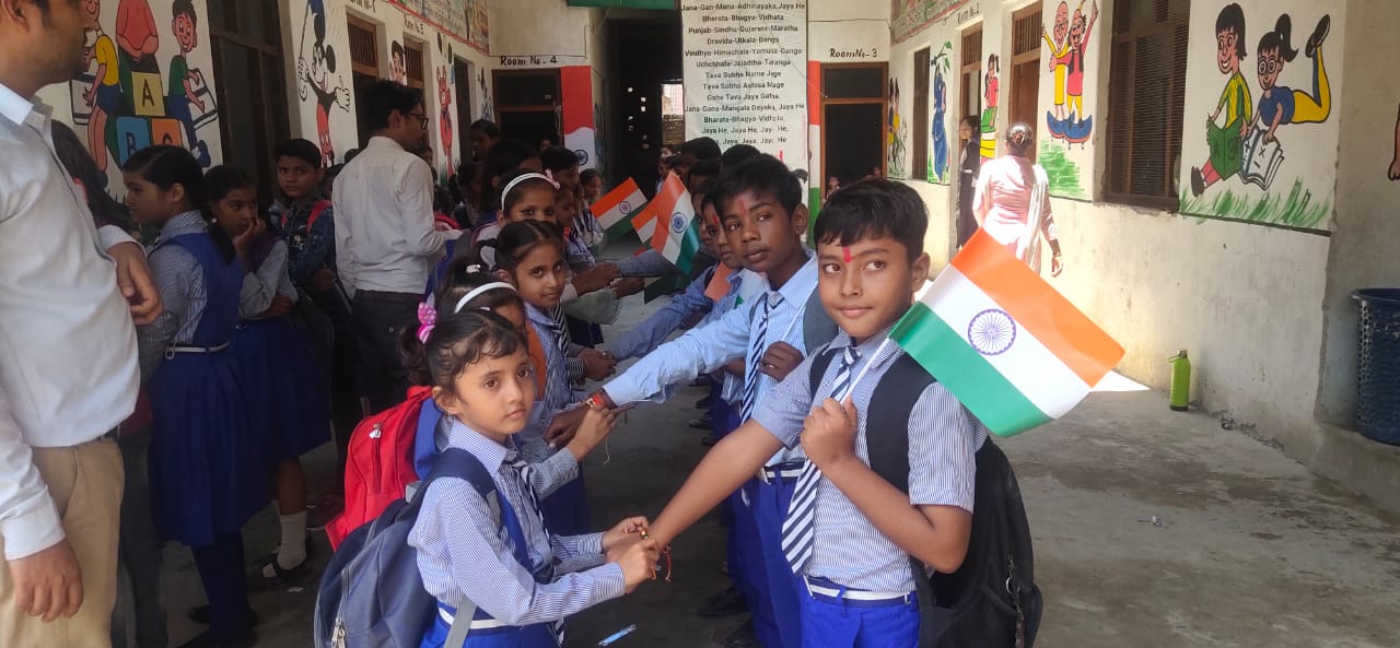 मैनपुरी:बेबी ड्रीम किड्स एकेडमी भोगांव में मनाया गया रक्षाबंधन का पर्व