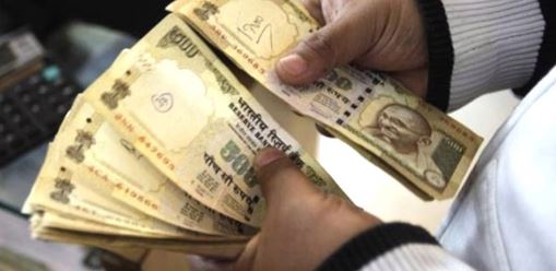 फर्रुखाबाद: ऑटो पार्ट्स व्यापारी गगन कटियार से बदमासों ने लाखों रुपये लूटे