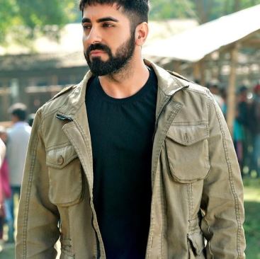 आयुष्मान खुराना को अनेक और चंडीगढ़ करे आशिकी की वजह से कम करनी पड़ी अपनी फीस,