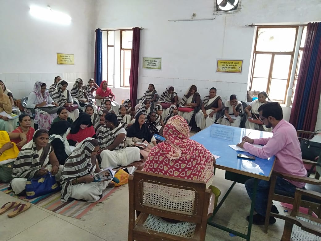 फर्रुखाबाद:आज से 31 अक्टूबर तक चलेगा विशेष संचारी रोग नियंत्रण अभियान,अभियान की सफलता के लिए आशा कार्यकर्ताओ का किया गया उन्मुखीकरण