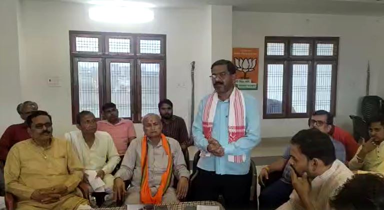 मैनपुरी :भारतीय जनता पार्टी की तरफ से सेवा पखवाड़ा अभियान को लेकर हुई बैठक