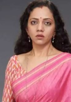 टीवी एक्ट्रेसेस ने बताए अपने  करवा चौथ  प्लान्स, नेहा जोशी क्यों नहीं मनाएंगी ये त्योहार?