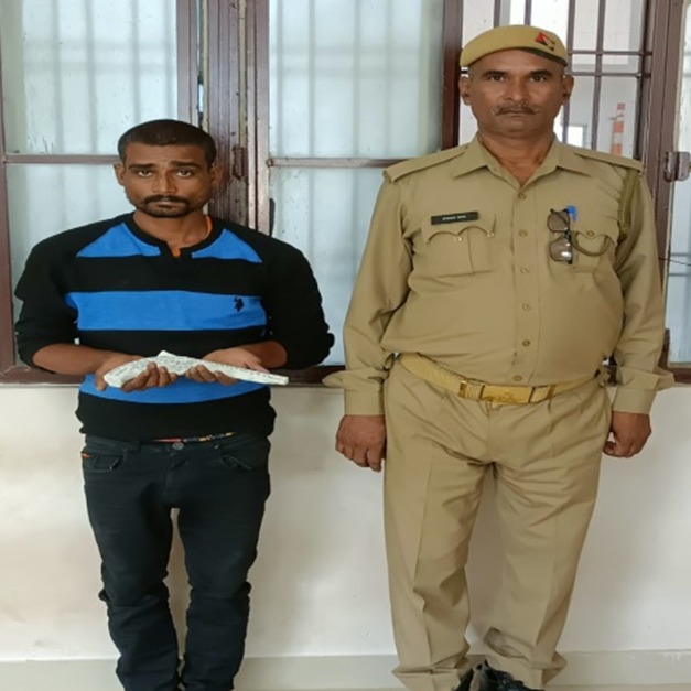सीतापुर: अवैध शस्त्र सहित अभियुक्त गिरफ्तार