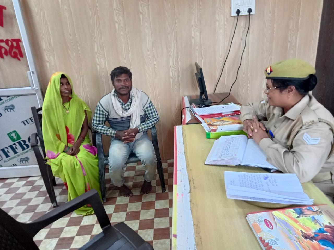 फर्रुखाबाद: थाना जहानगंज महिला हेल्पडेस्क ने पति-पत्नी समझौता कराकर मिसाल पेश की