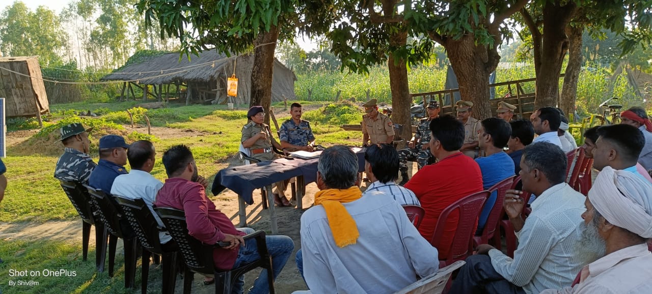 पीलीभीत: सीओ ने नेपालसीओ ज्योति यादव ने नेपाल बॉर्डर पर स्थित अंतरराष्ट्रीय पिलरों का जायजा लिया