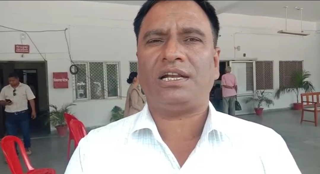 फर्रुखाबाद: कोर्ट से स्थगन आदेश होने पर भी दबंगों ने थाना पुलिस से मिलकर बाजरे की काटी फसल