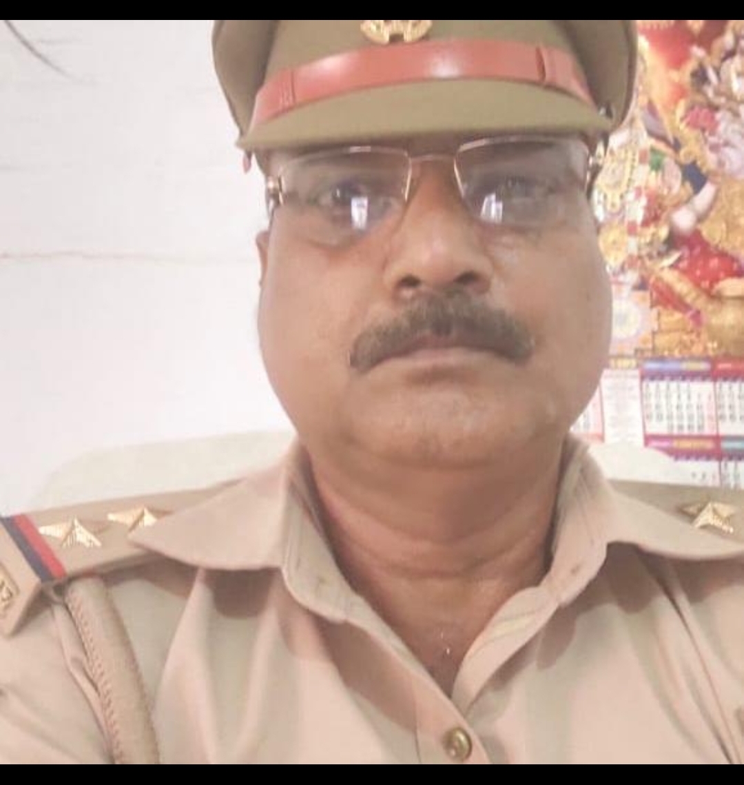 फर्रुखाबाद :प्रधानाचार्य ने उप  निरीक्षक के साथ की मारपीट