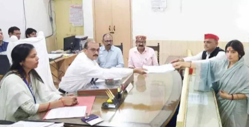 मैनपुरी : डिंपल यादव ने मैनपुरी उप चुनाव के लिए भरा नामांकन।