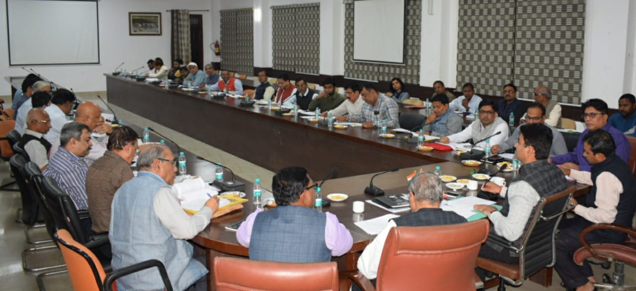 प्रयागराज:जिलाधिकारी की अध्यक्षता में जिला उद्योग बंधु समिति की बैठक संपन्न