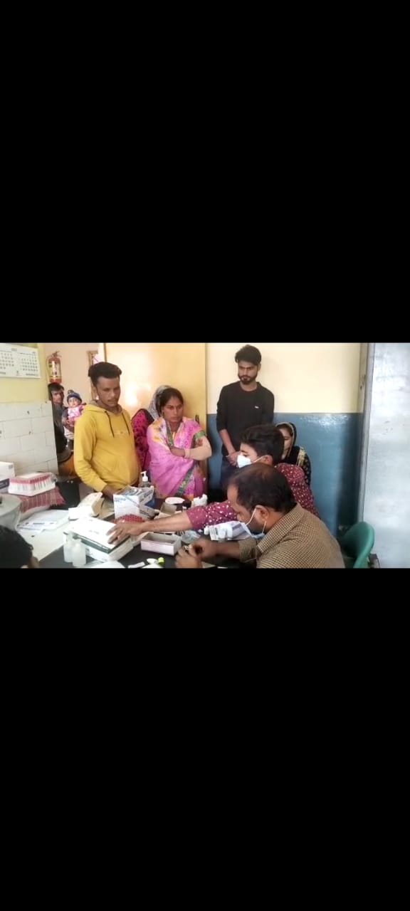 बरेली - मीरगंज तहसील समाधान दिवस जिला अधिकारी ने सुनी जन शिकायतें जल्द शिकायतें निस्तारण करने के अधिकारियों को दिये निर्देश।