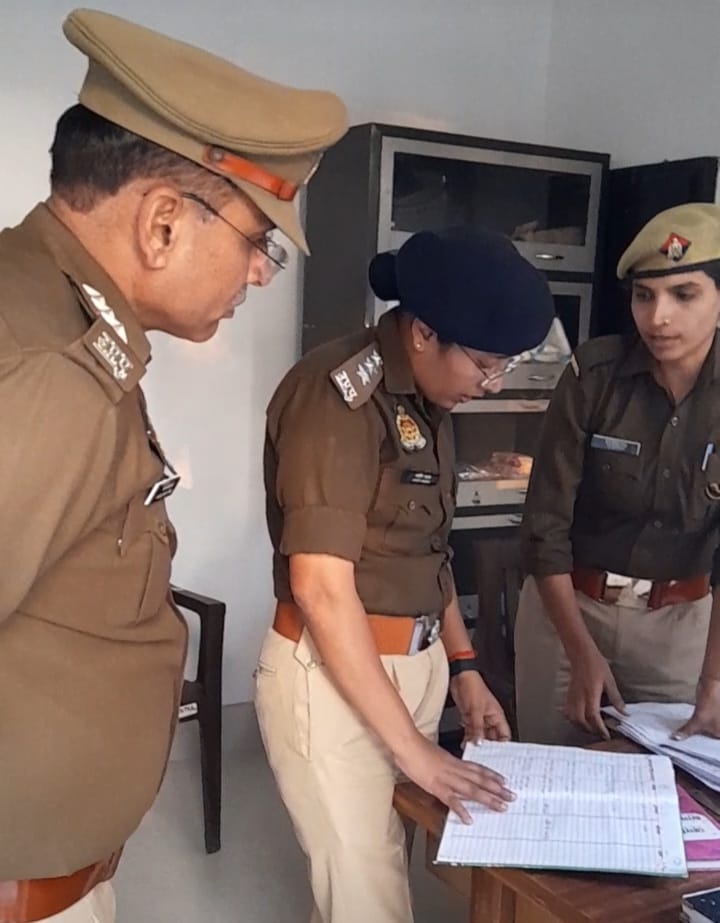पीलीभीत:अधीनस्थों को सरकार के निर्देशों का सौ प्रतिशत पालन करने के लिए गए निर्देश