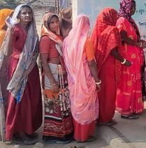 एग्जिट पोल में बीजेपी को गुजरात में 133 सीटें, हिमाचल में असमंजस