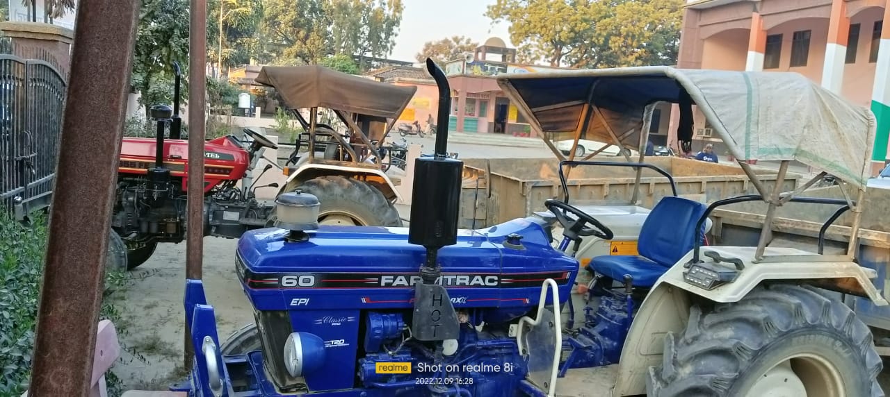 पीलीभीत :डीएम के निर्देश पर राजस्व विभाग ने पकड़ा अवैध खनन