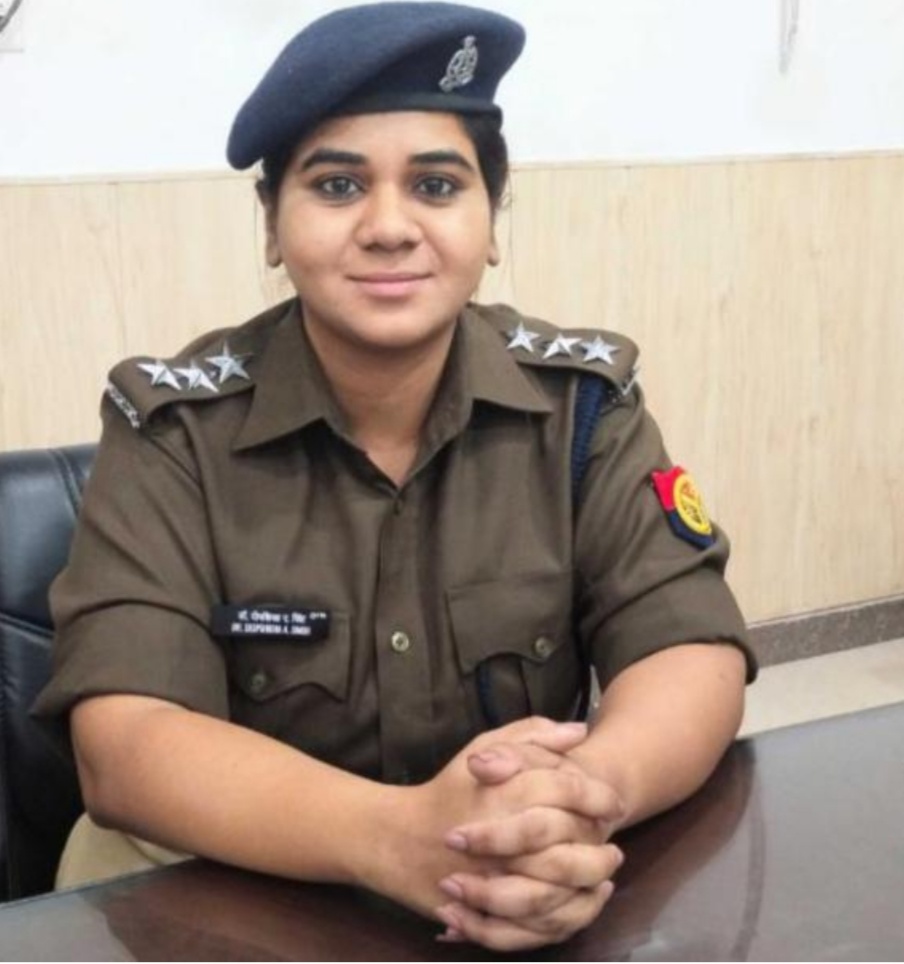 बरेली - सीओ आंवला डॉ.दीपशिखा अहिबरन सिंह ने ग्रहण किया पदभार।