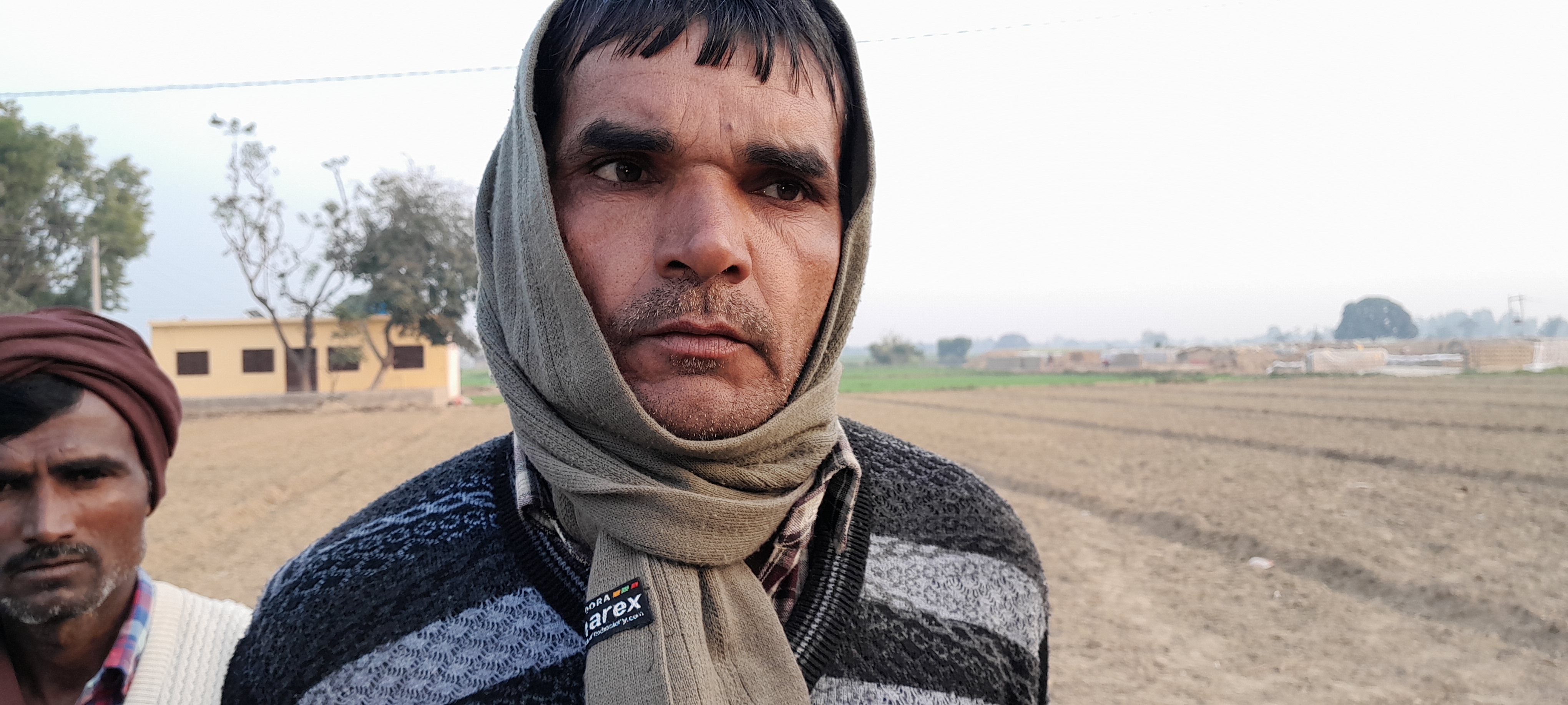 फर्रुखाबाद: दबंगों द्वारा दलित प्रधान पति से की गई हाथापाई और दीं गयीं जातिसूचक गालियां, थाने में नहीं हो रही सुनवाई