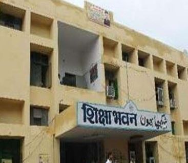 DIOS ने लखनऊ के 10 स्कूलों को थमाया नोटिस, 2 दिन में देना होगा स्पष्टीकरण