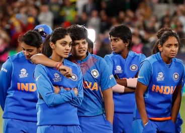 30 कंपनियां ने खरीदा विमेंस IPL टीम, अडाणी ग्रुप से लेकर हल्दीराम तक ने खरीदे टेंडर