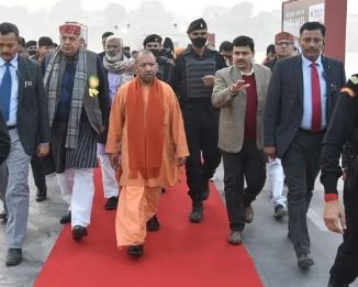 अयोध्या में पारा 3°C, योगी का विमान वाराणसी में उड़ान नहीं भर सका
