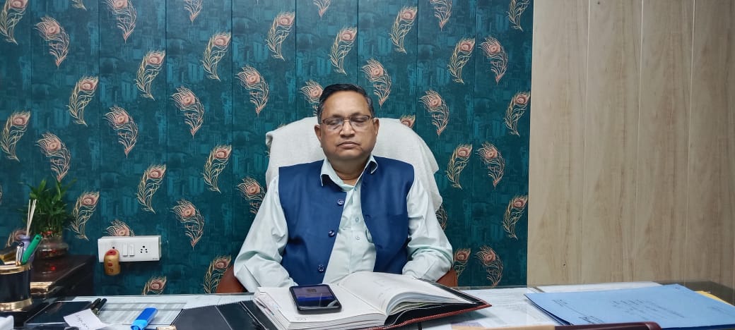 फर्रुखाबाद:बच्चों के स्वास्थ्य के लिए टीकाकरण जरूरी, नियमित टीकाकरण कराएं बच्चों को बीमारियों से बचाएं-सीएमओ