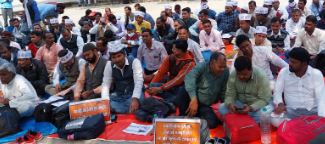 ईको गार्डन में मदरसा अध्यापकों का छलका दर्द , 72 महीने से नहीं मिली सैलरी