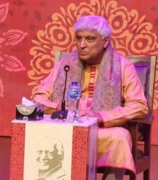 मुंबई हमले के आतंकी यहां खुलेआम घूम रहे; जावेद अख्तर पकिस्तान में दहाड़े