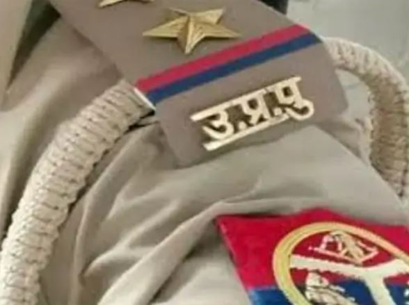 मैनपुरी : युवती संग पकड़ा गया डायल 112 का सिपाही बंद पड़े मकान में थे दोनों