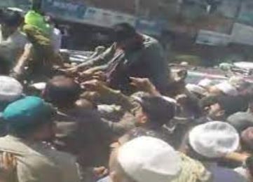 रमजान के पवित्र महीने में पाकिस्तान में जान गवां रहे लोग, पढ़िए खबर