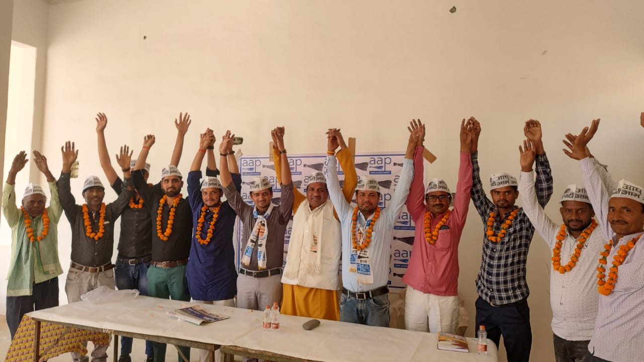 फर्रुखाबाद: जाने-माने युवा समाजसेवी एडवोकेट शिवम दूबे बने श्रम प्रकोष्ठ प्रभारी