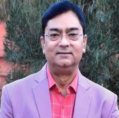 फर्रुखाबाद:मास्क लगाएं, नमस्ते करें- एच 3 एन 2 इन्फ्लूएंजा से बचें -डा. सूर्यकान्त