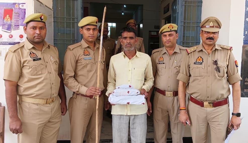 बरेली - सिरौली थाना क्षेत्र में 7 दिन पहले सर कटा शव मिलने के मामले में पुलिस ने किया खुलासा एक आरोपी सहित आलाकत्ल बरामद मृतकआरोपी की पुत्री पर रखता था गलत नजर।