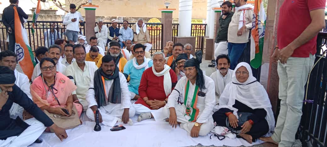 गाज़ीपुर -राहुल गांधी देश के असली हीरो न झुकेंगे,न टुटेगे डॉ: जनक कुशवाहा