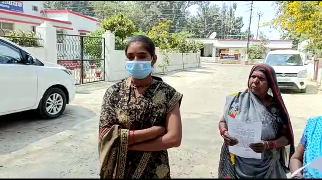 फर्रुखाबाद ; ससुराली जनों ने नवविवाहिता युवती को मारपीट कर घर से निकाला