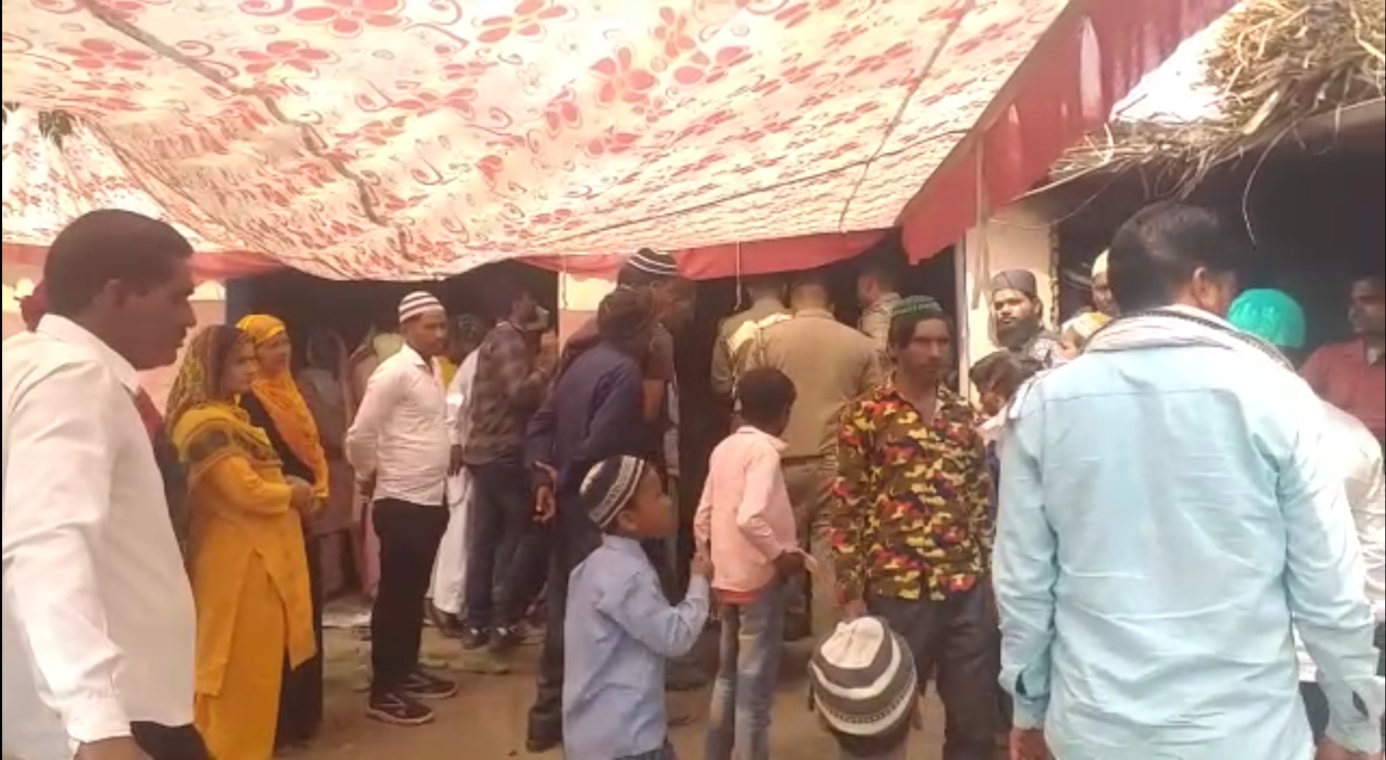 पीलीभीत:विवाहिता की मौत पर परिजनों ने जहर देकर हत्या करने का लगाया आरोप