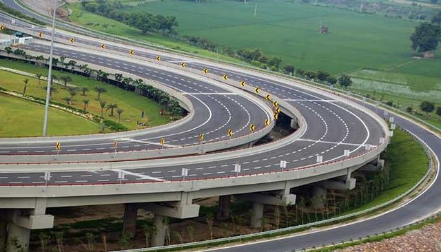 मैनपुरी-दिल्ली का लंबा सफर कम समय में होगा पूरा, यमुना एक्सप्रेसवे के रास्ते चलेगी एक और बस