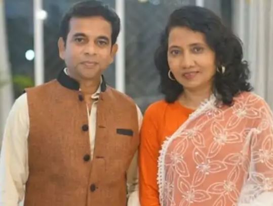 कौन है इश्तियाक खान, पिता की मौत के बाद आम और अंडे बेचे