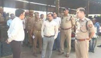 डीएम एसपी ने लिया चुनाव की तैयारियों का जायजा